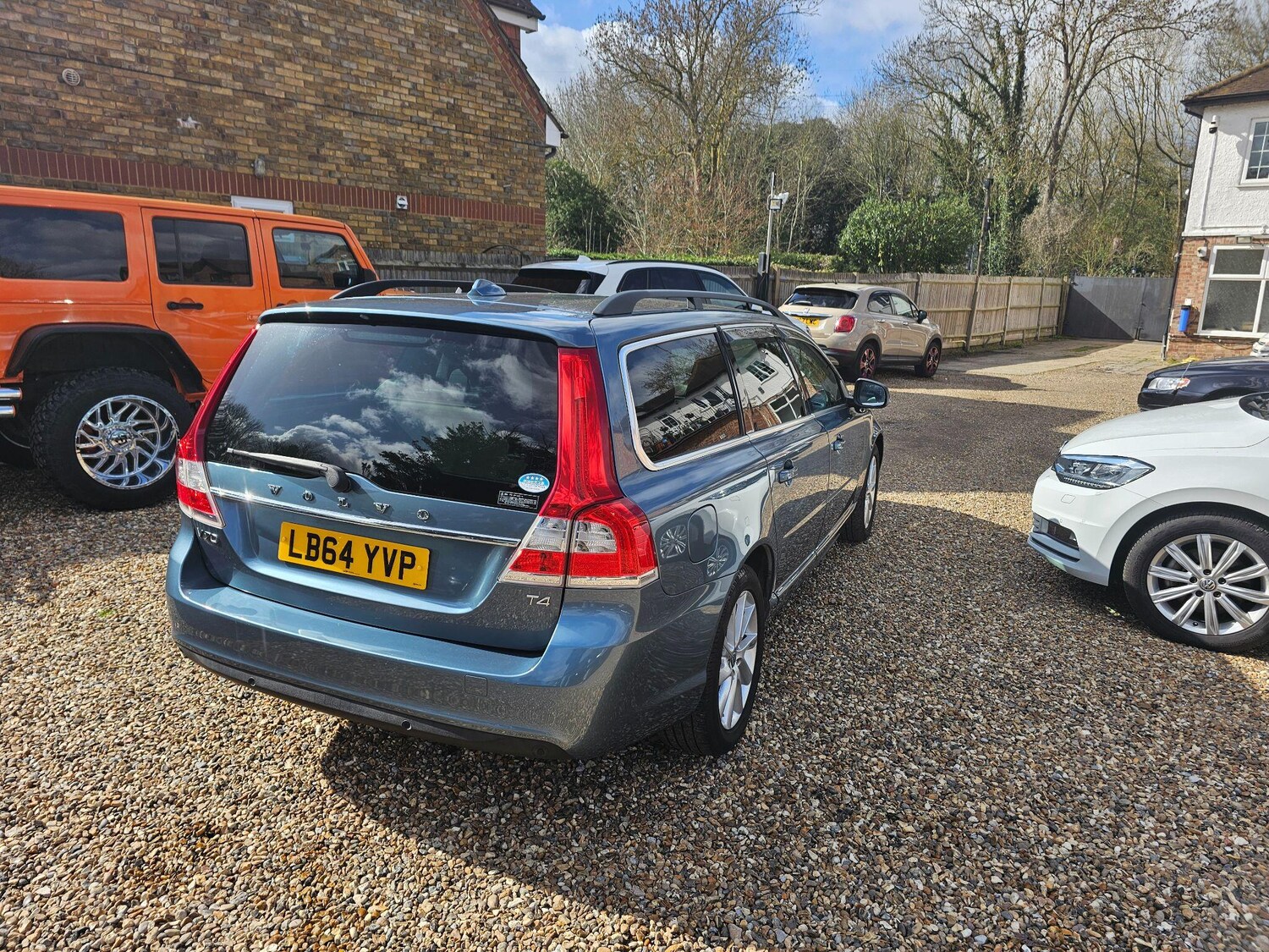 Used Volvo V70 for sale - 77839831: Photo 27