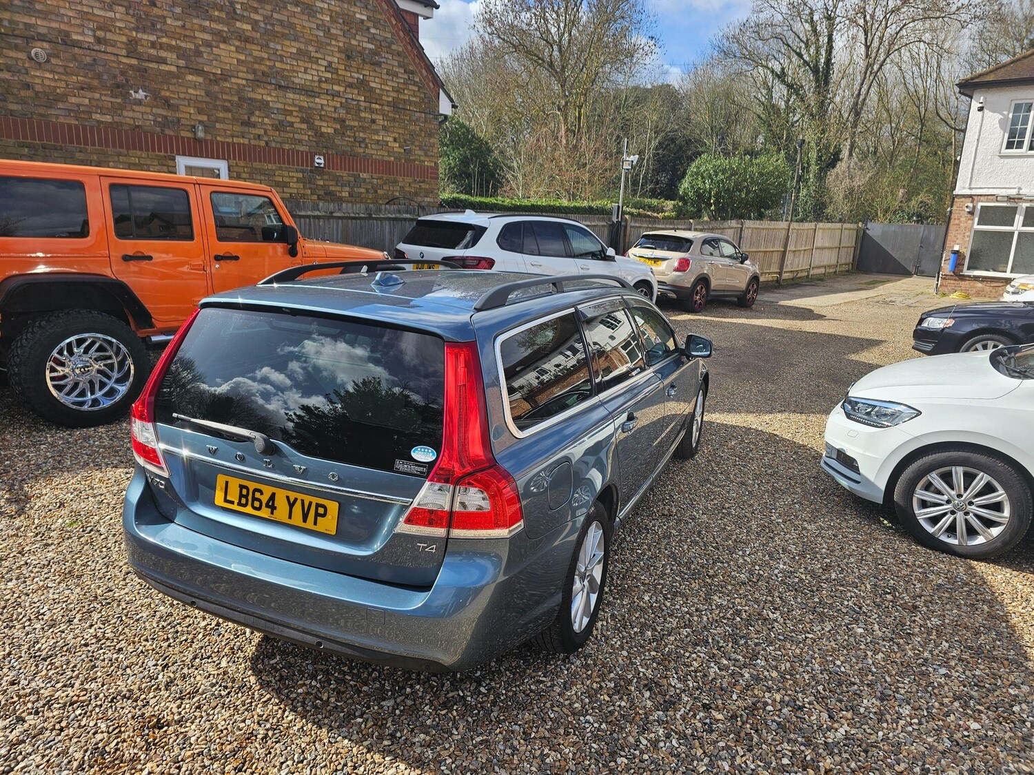 Used Volvo V70 for sale - 77839831: Photo 28