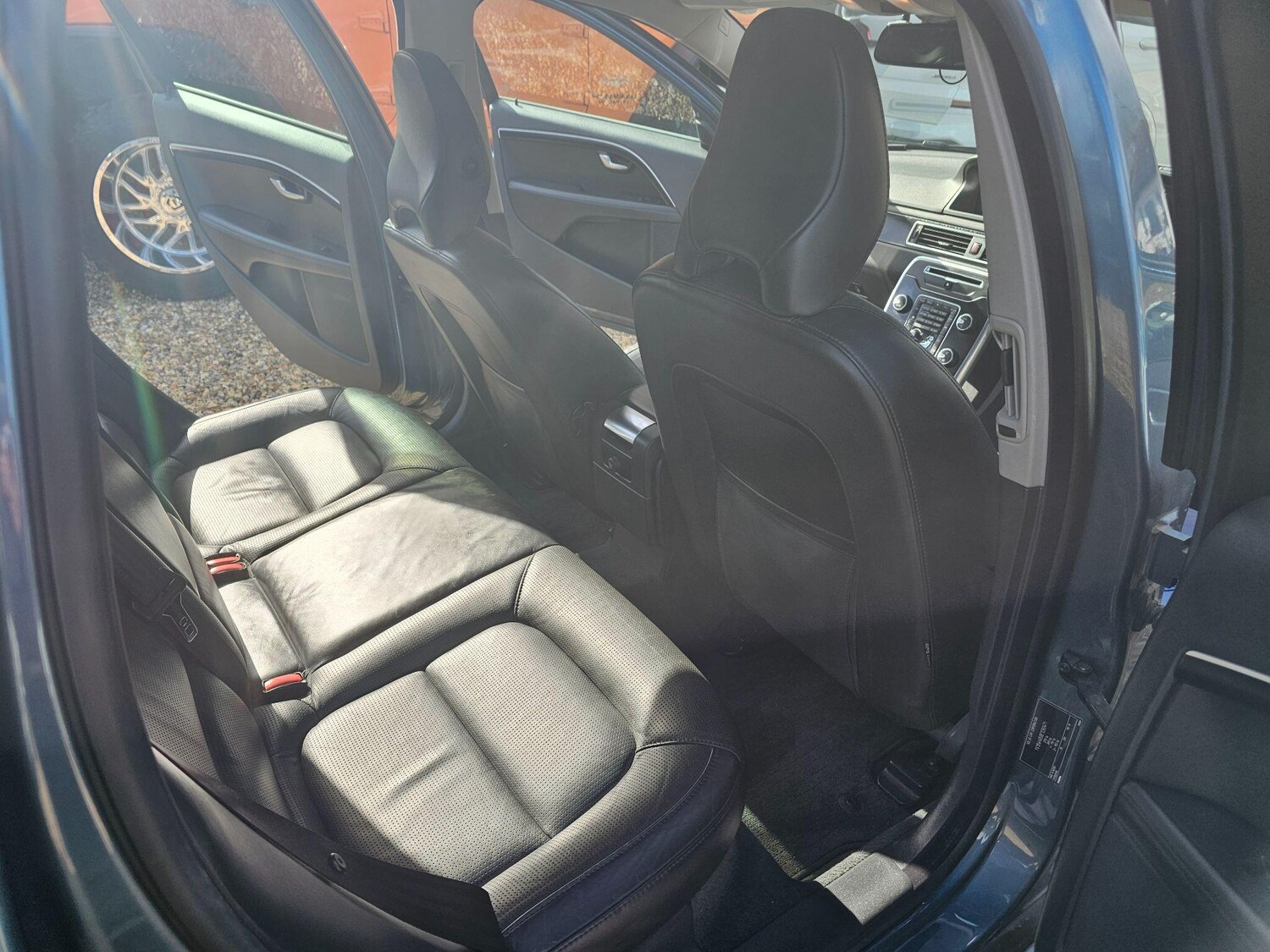 Used Volvo V70 for sale - 77839831: Photo 36