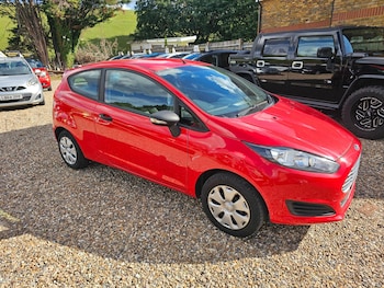 Used Ford Fiesta 2015 for sale - 75926693: Photo