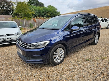 Used Volkswagen Touran 2017 for sale - 75708230: Photo