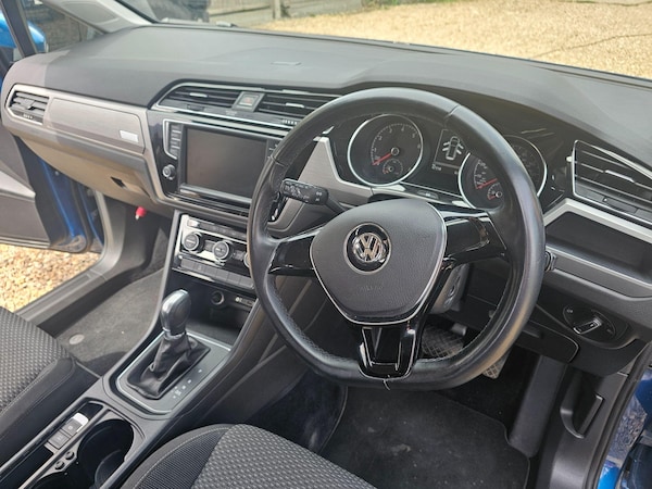 Used Volkswagen Touran for sale - 75154458: Photo 31