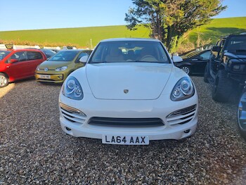 Used Porsche Cayenne 2014 for sale - 77924799: Photo