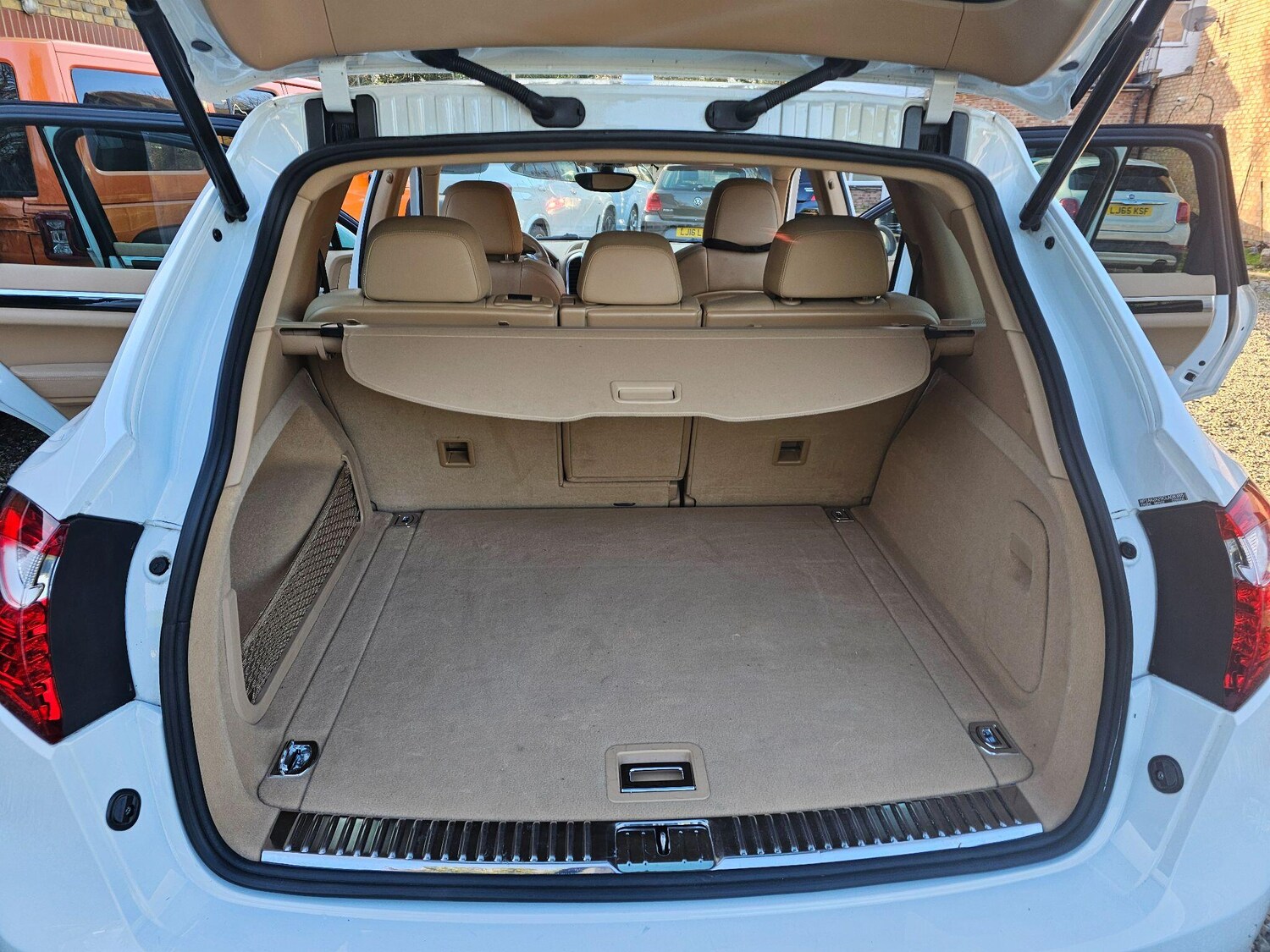 Used Porsche Cayenne for sale - 77924799: Photo 47