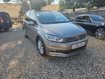 Used Volkswagen Touran 2018 for sale - 79577064: Photo