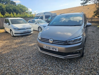 Used Volkswagen Touran 2018 for sale - 79577064: Photo