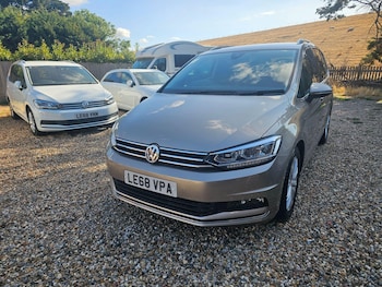 Used Volkswagen Touran 2018 for sale - 79577064: Photo
