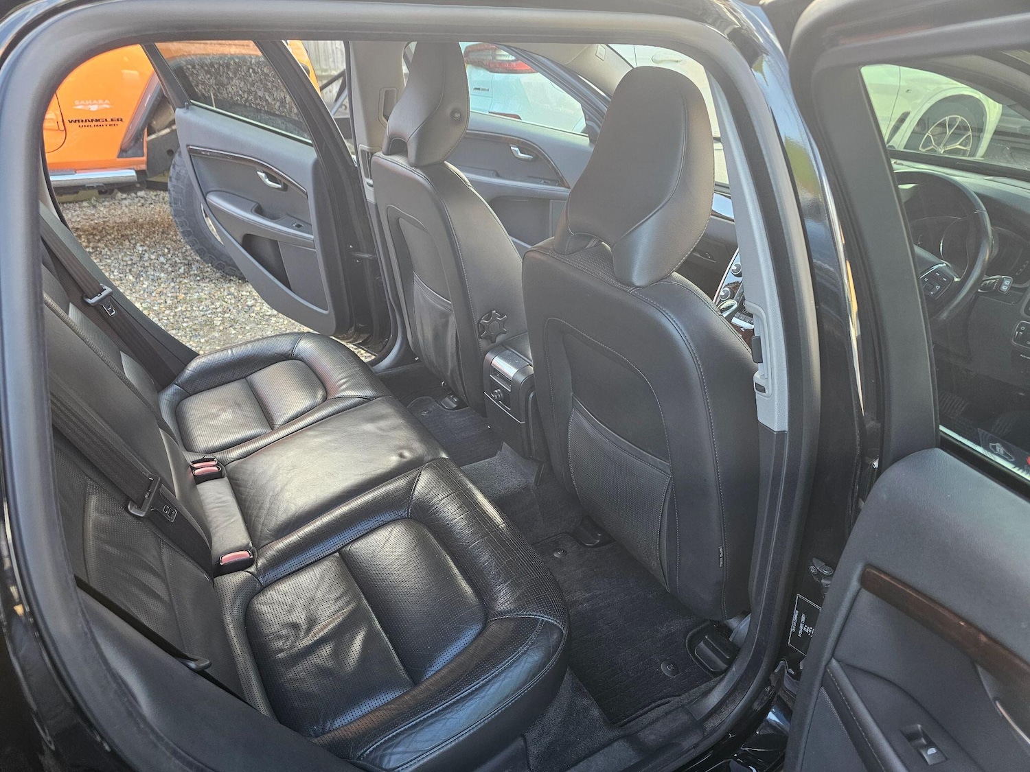 Used Volvo V70 for sale - 77839800: Photo 34