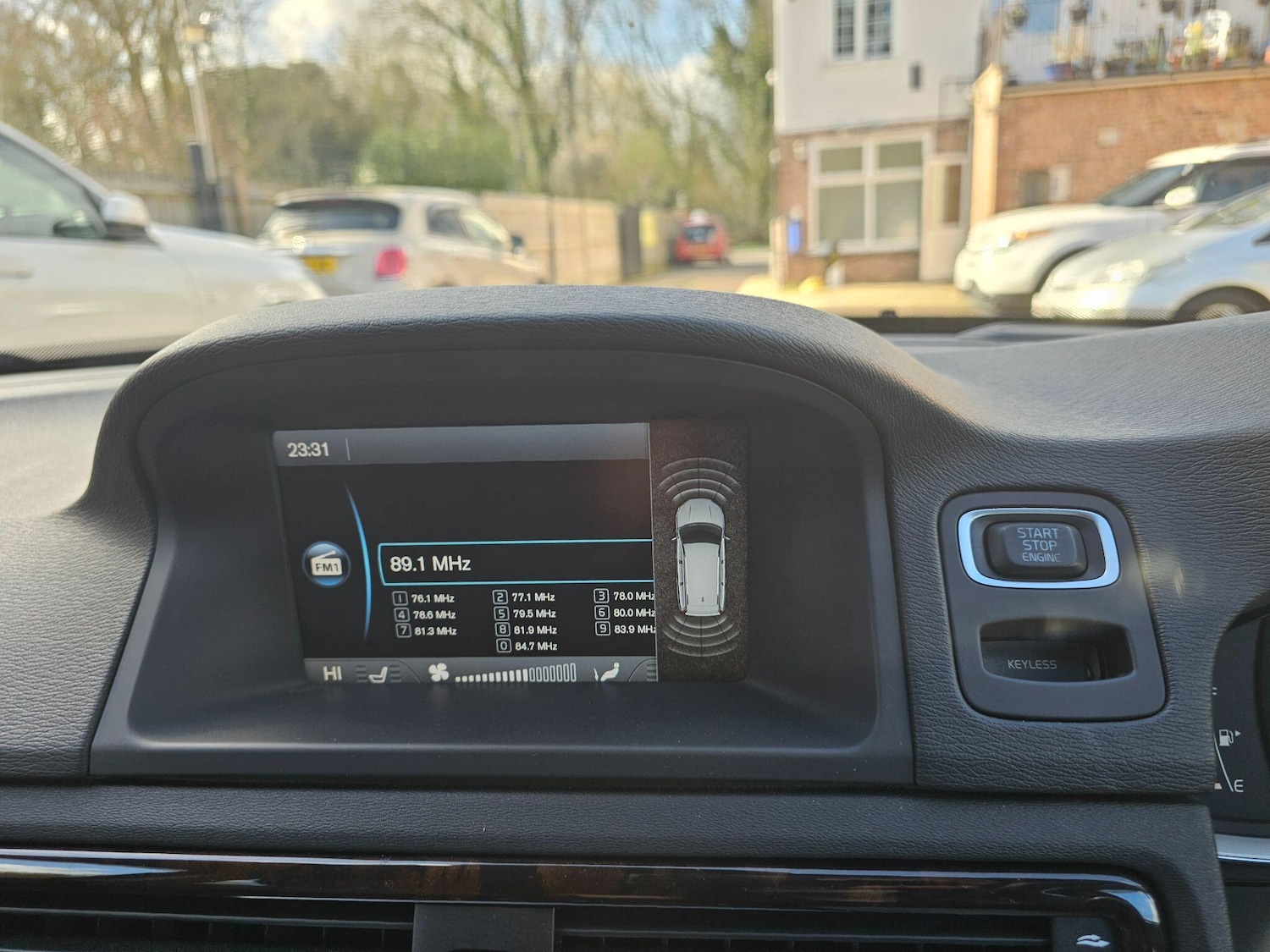 Used Volvo V70 for sale - 77839800: Photo 41