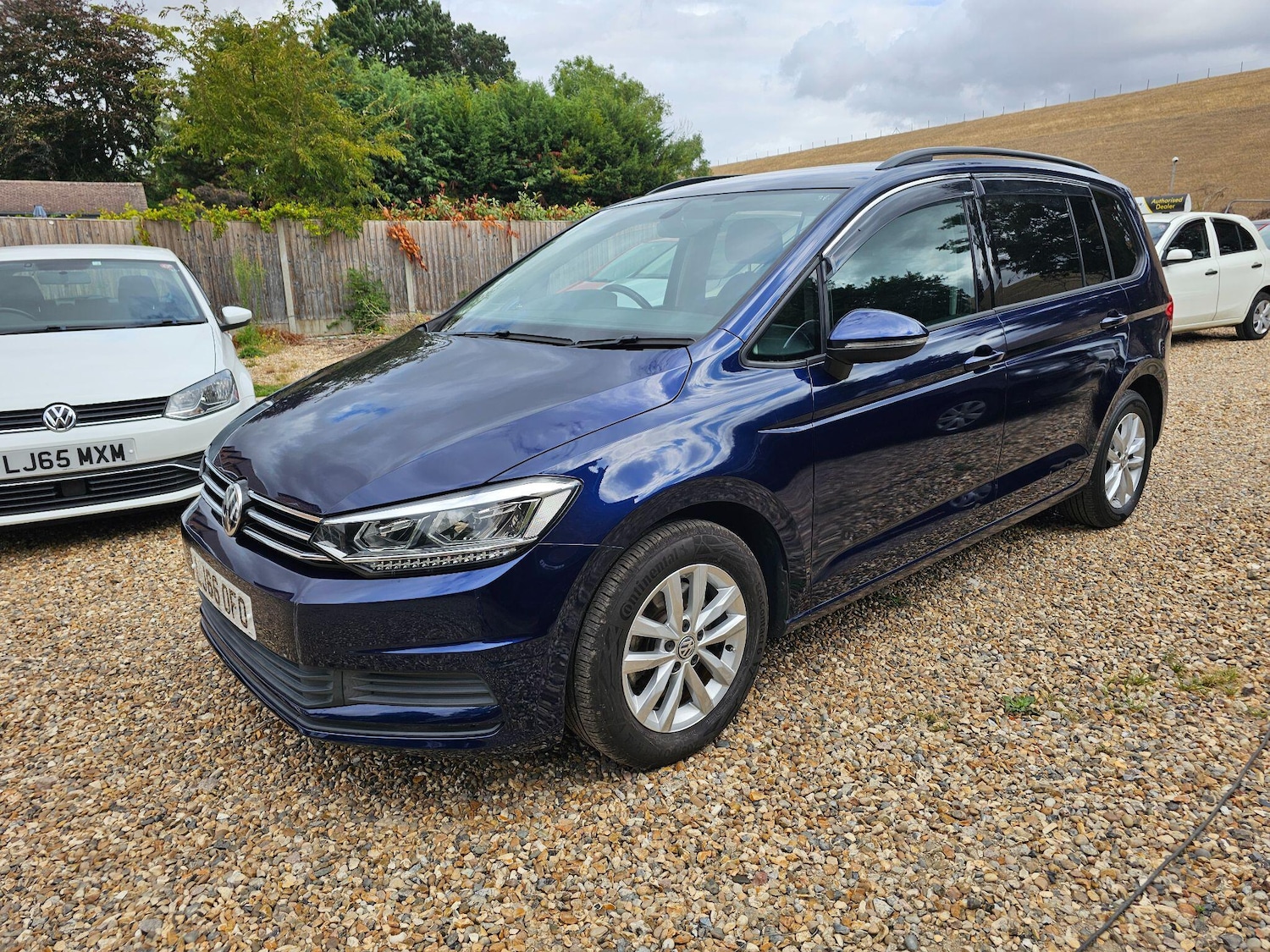 Used Volkswagen Touran 2025 for sale - 76994242: Photo 2