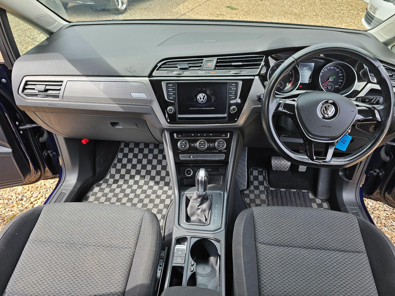 Used Volkswagen Touran 2025 for sale - 76994242: Photo 30