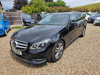Used Mercedes-Benz E Class 2014 for sale - 76991135: Photo