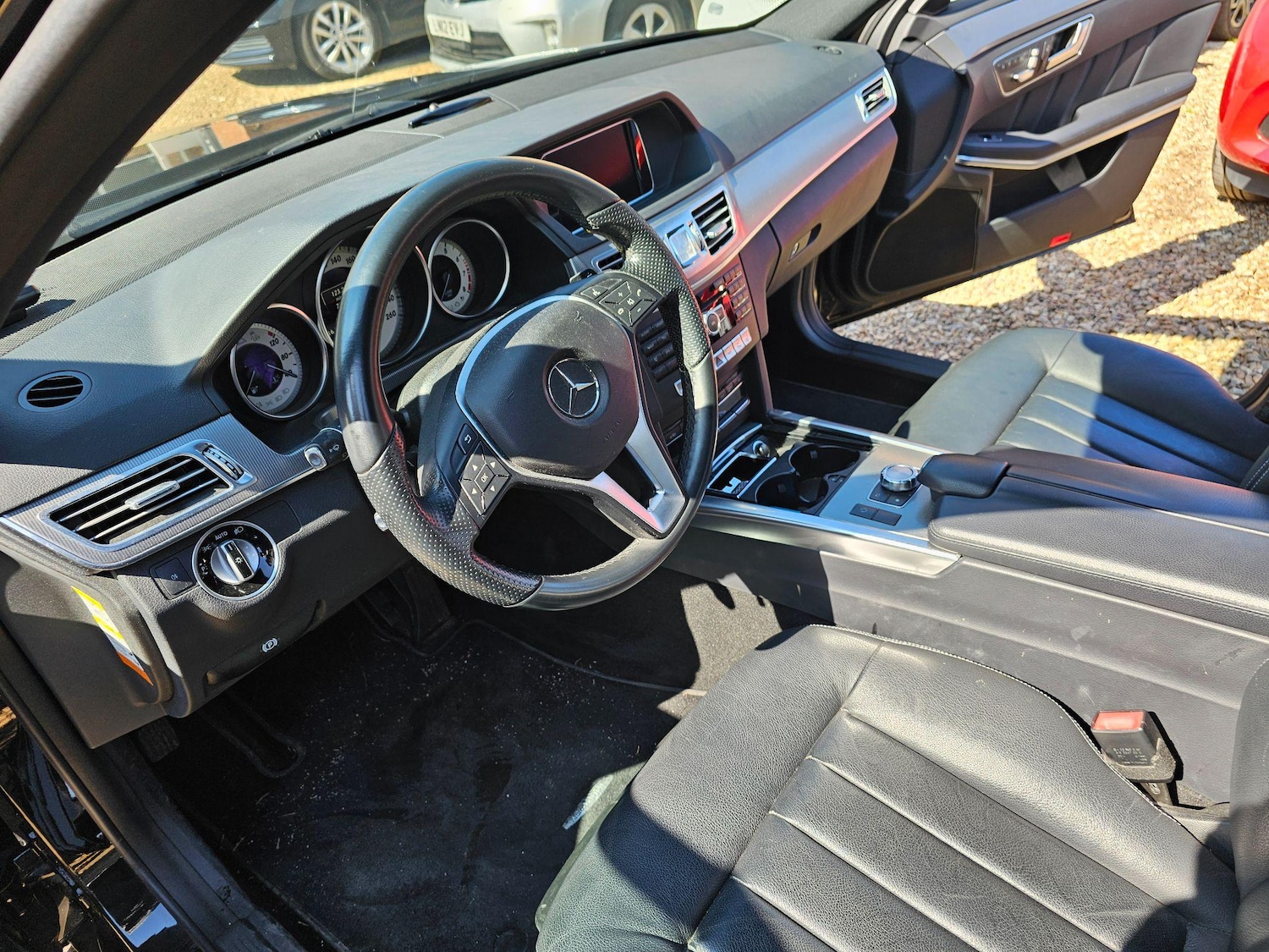 Used Mercedes-Benz E Class 2025 for sale - 76991135: Photo 32