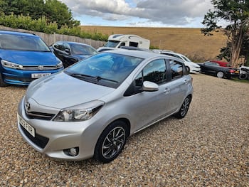 Used Toyota Yaris 2012 for sale - 79726354: Photo
