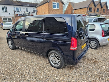 Used Mercedes-Benz V-Class 2017 for sale - 79532994: Photo