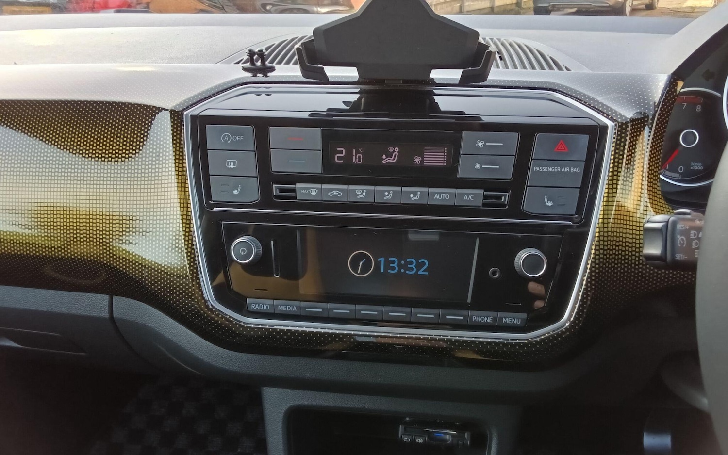 Used Volkswagen up! for sale - 77671468: Photo 46