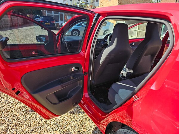 Used Volkswagen up! 2024 for sale - 72657903: Photo 43