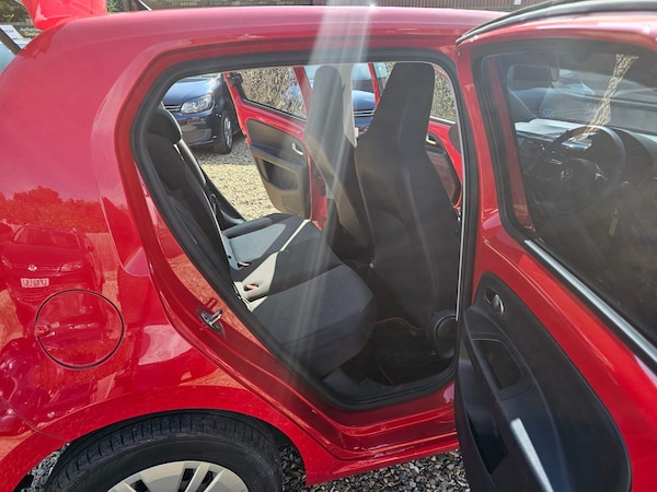 Used Volkswagen up! 2024 for sale - 72657903: Photo 47