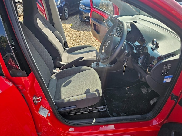 Used Volkswagen up! 2024 for sale - 72657903: Photo 52