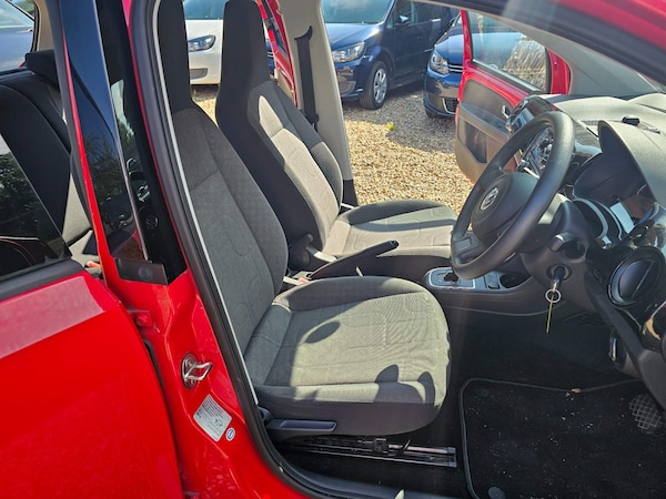 Used Volkswagen up! 2024 for sale - 72657903: Photo 53