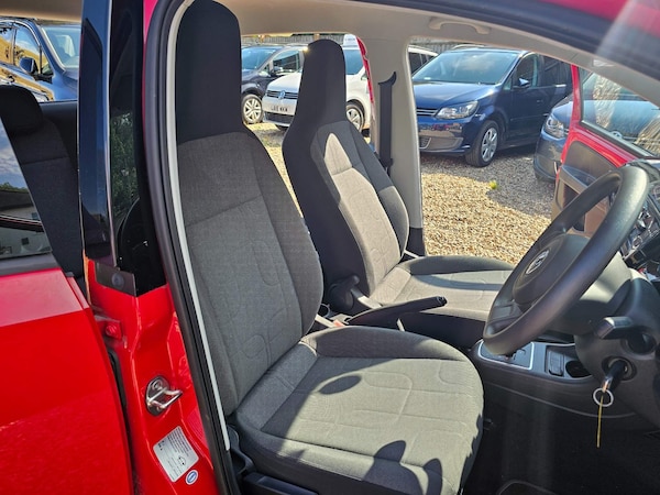 Used Volkswagen up! 2024 for sale - 72657903: Photo 54