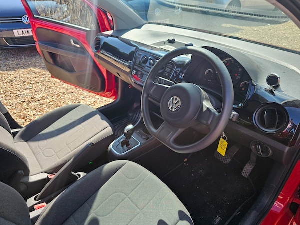 Used Volkswagen up! 2024 for sale - 72657903: Photo 55
