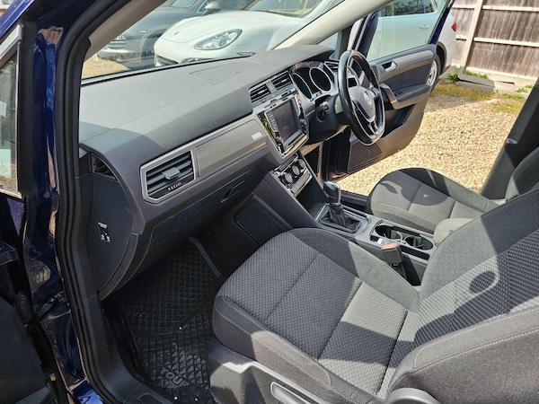 Used Volkswagen Touran 2025 for sale - 75318904: Photo 34