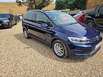 Used Volkswagen Touran 2017 for sale - 75318904: Photo