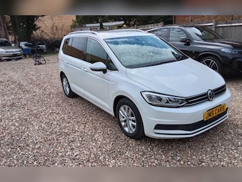 Used Volkswagen Touran 2017 for sale - 79577066: Photo