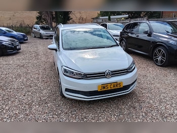 Used Volkswagen Touran 2017 for sale - 79577066: Photo