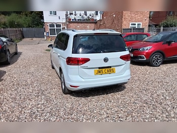 Used Volkswagen Touran 2017 for sale - 79577066: Photo
