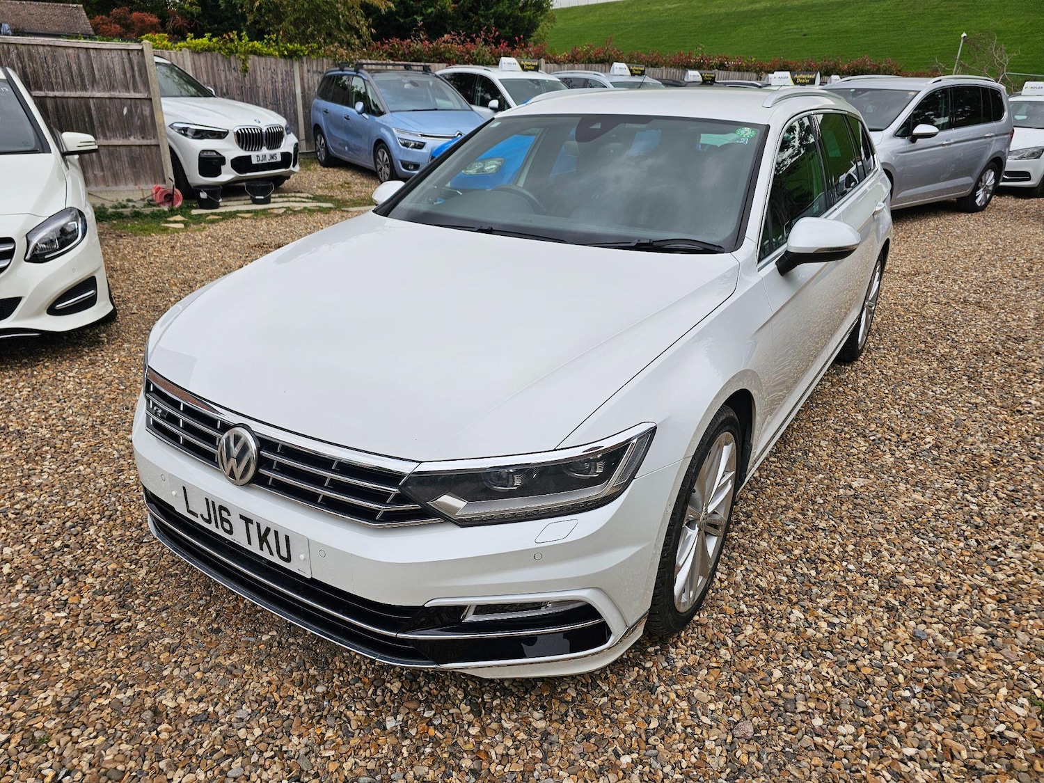Used Volkswagen Passat for sale - 76306380: Photo 1