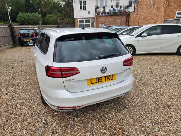 Used Volkswagen Passat for sale - 76306380: Photo 25