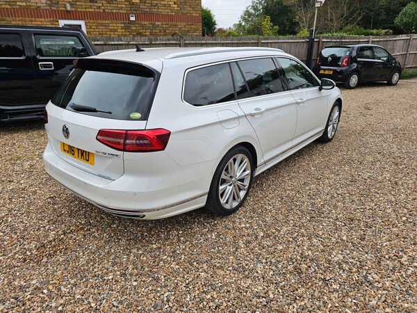 Used Volkswagen Passat for sale - 76306380: Photo 33