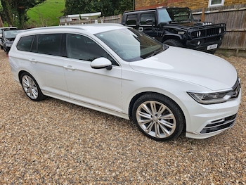 Used Volkswagen Passat for sale - 76306380: Photo 3