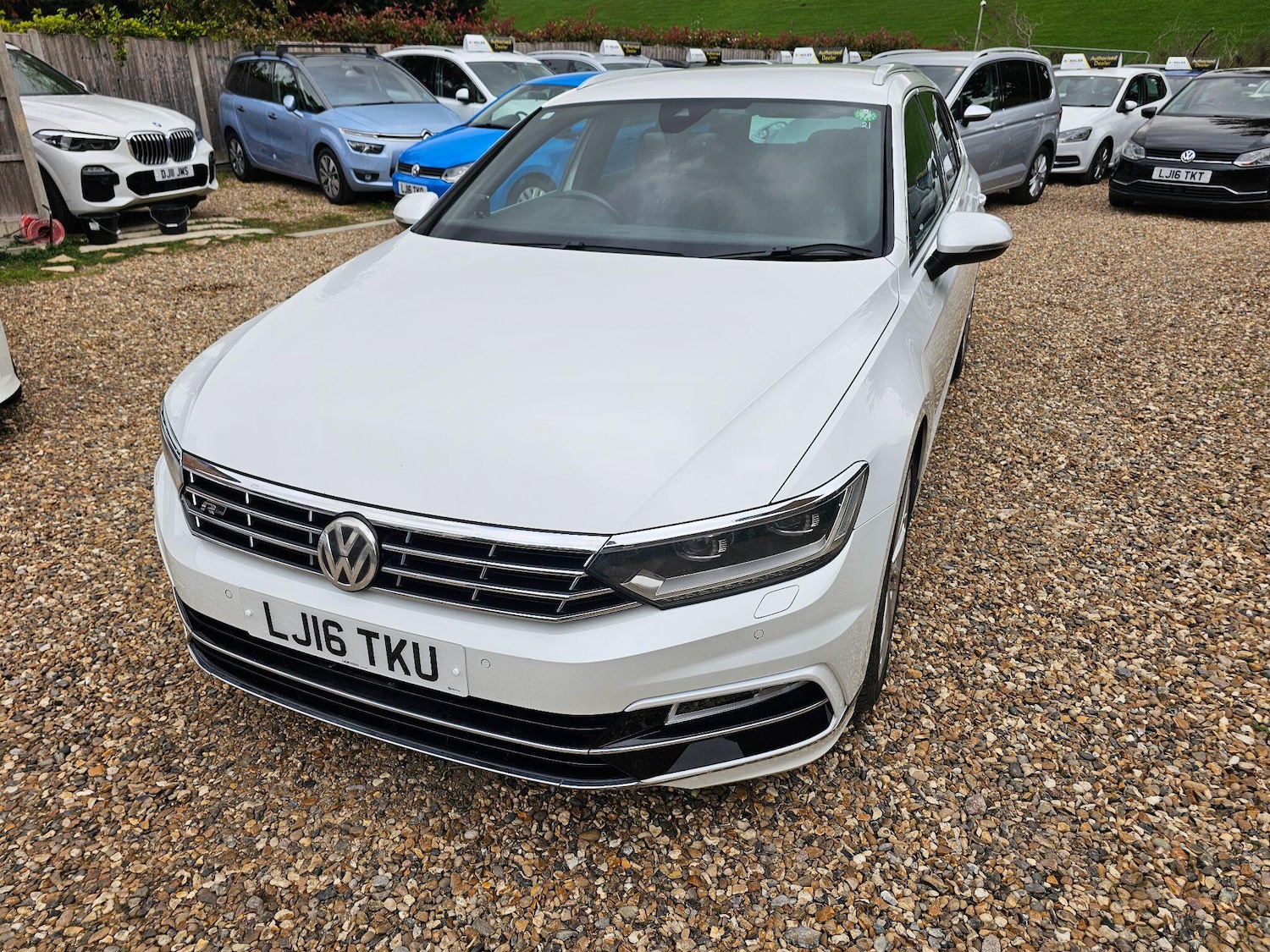 Used Volkswagen Passat for sale - 76306380: Photo 9