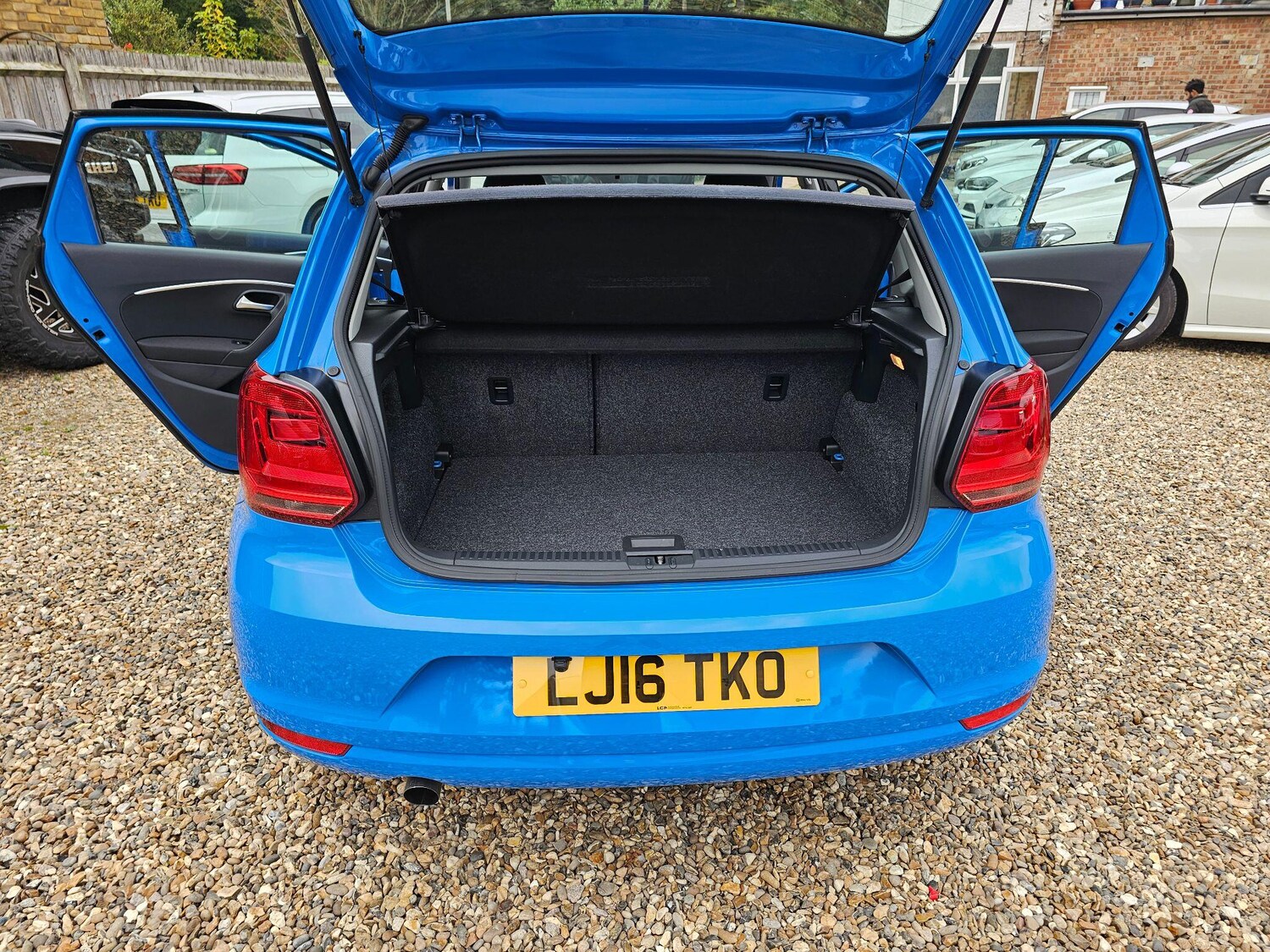 Used Volkswagen Polo for sale - 76307060: Photo 44