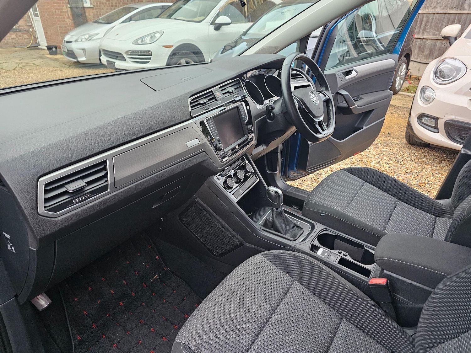 Used Volkswagen Touran for sale - 76701080: Photo 22