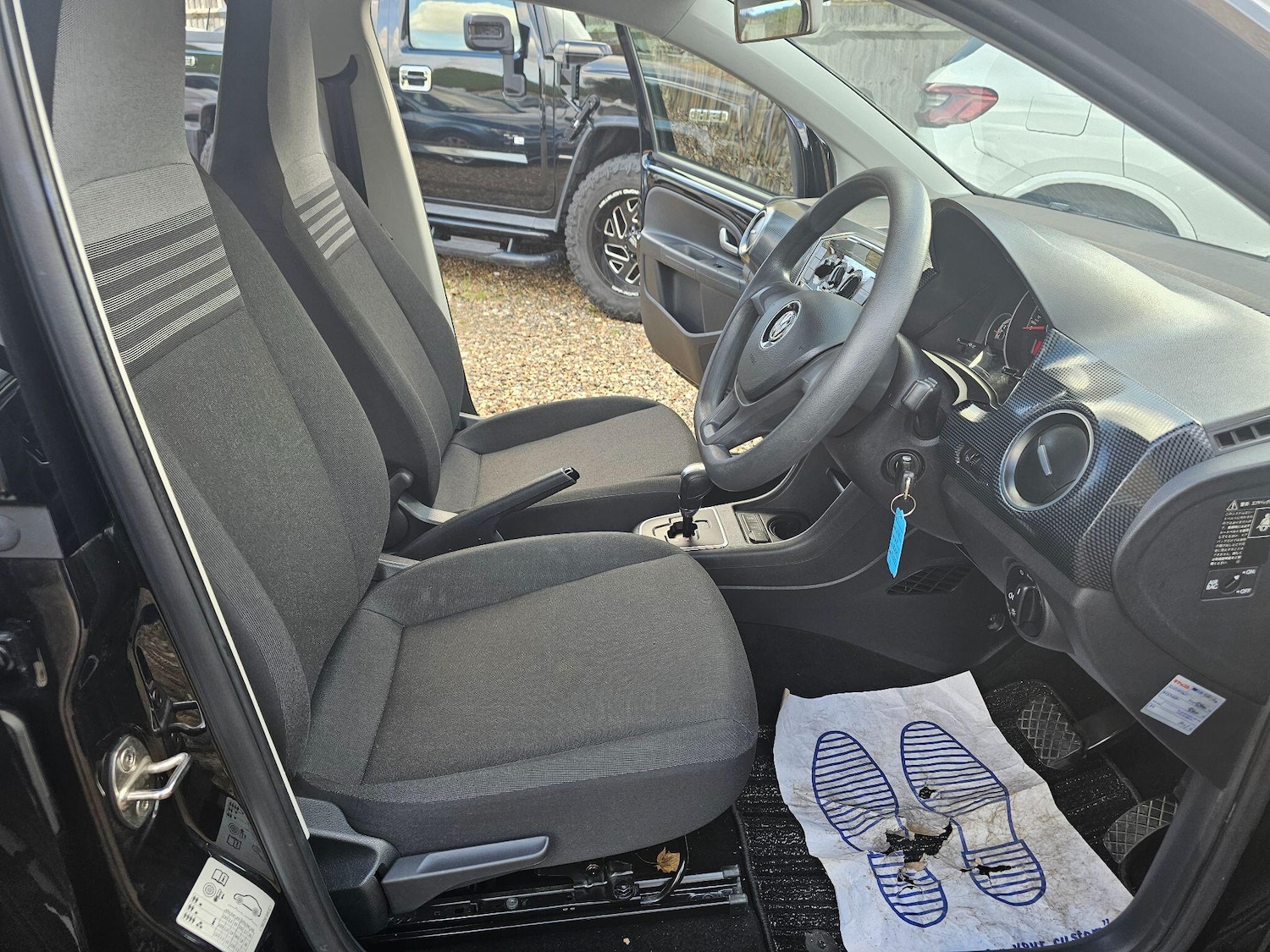 Used Volkswagen up! for sale - 76572076: Photo 37