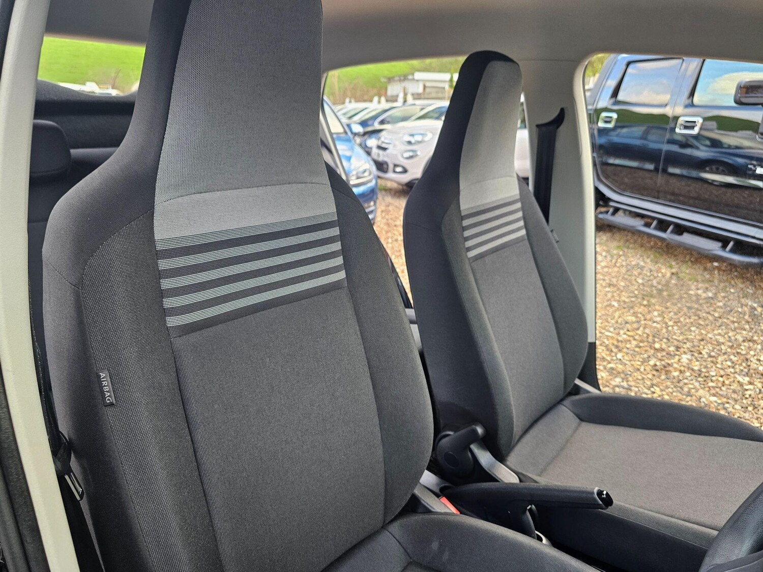 Used Volkswagen up! for sale - 76572076: Photo 38