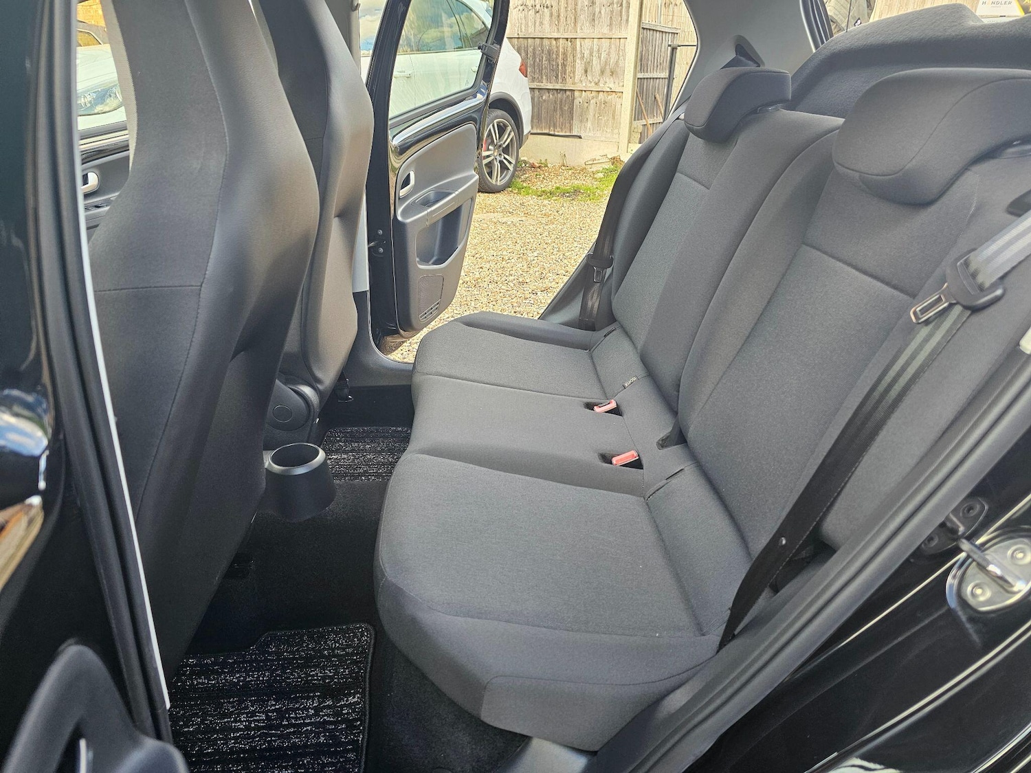 Used Volkswagen up! for sale - 76572076: Photo 42