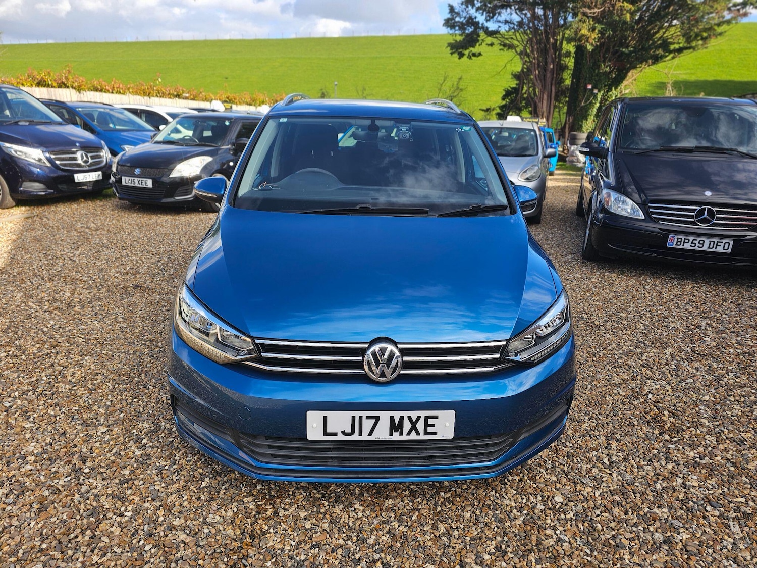Used Volkswagen Touran 2026 for sale - 77994388: Photo 2