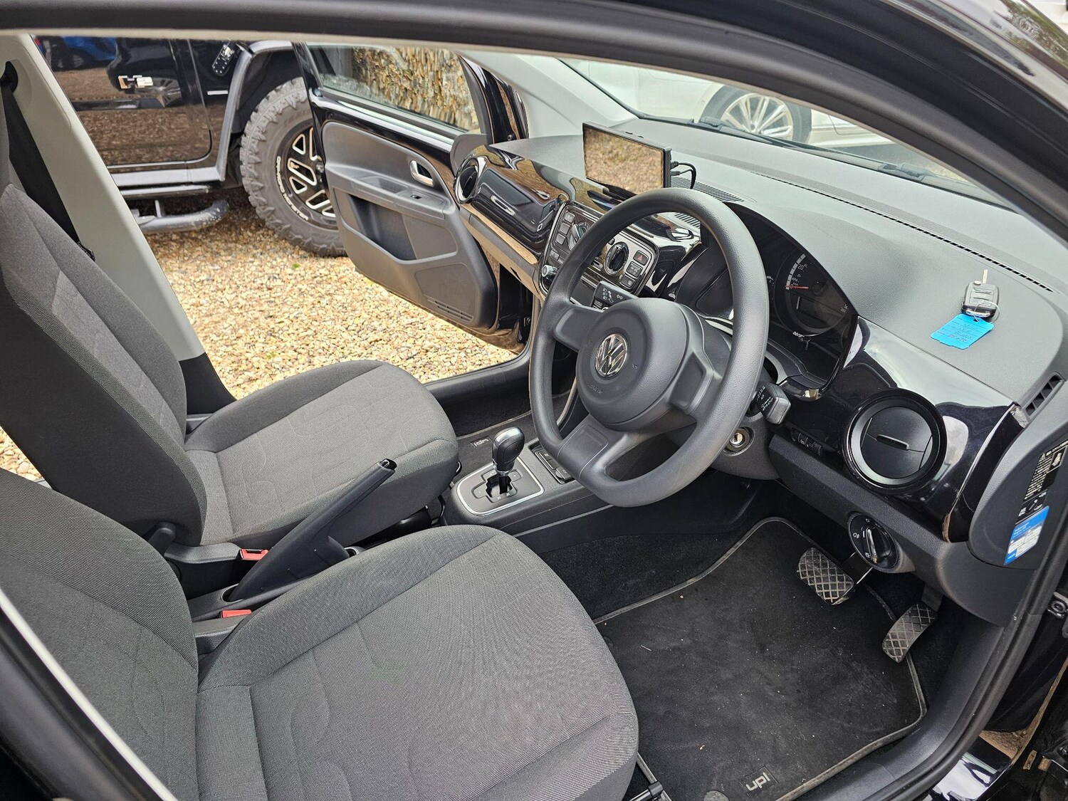 Used Volkswagen up! for sale - 76306249: Photo 36