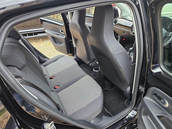 Used Volkswagen up! for sale - 76306249: Photo 37