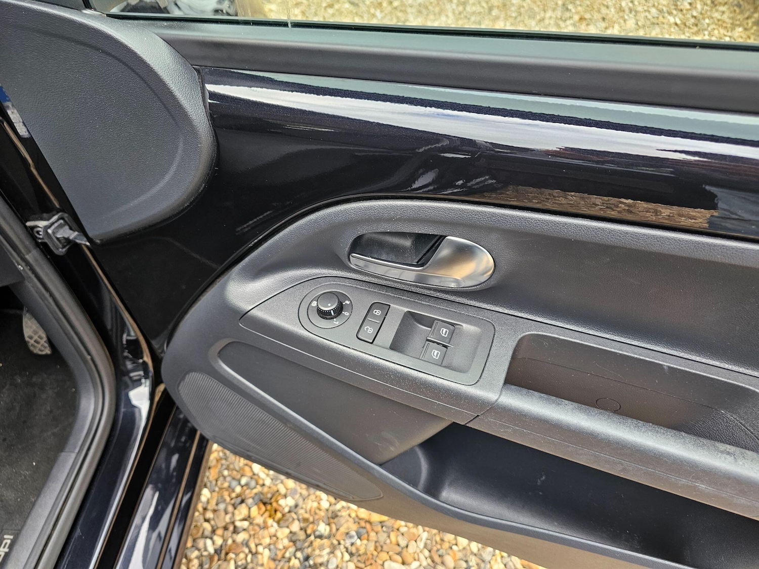 Used Volkswagen up! for sale - 76306249: Photo 39