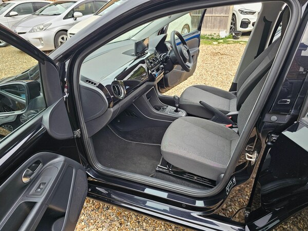 Used Volkswagen up! for sale - 76306249: Photo 41