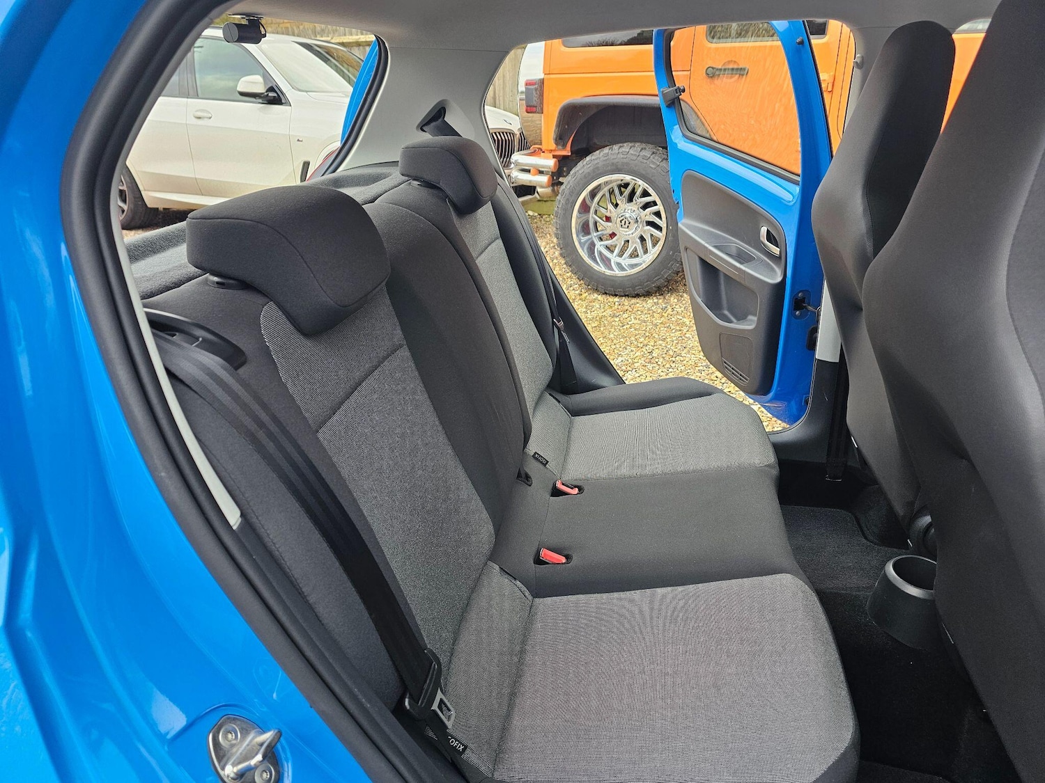 Used Volkswagen up! 2026 for sale - 77376560: Photo 34