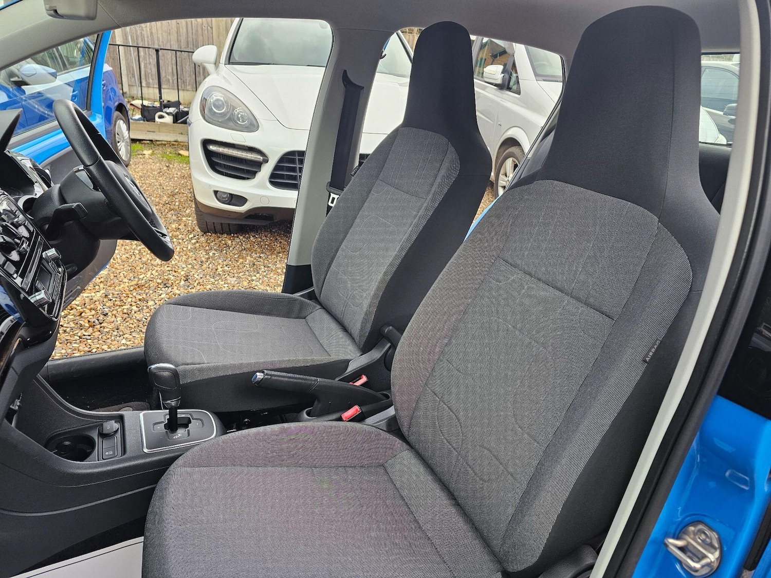 Used Volkswagen up! 2026 for sale - 77376560: Photo 41