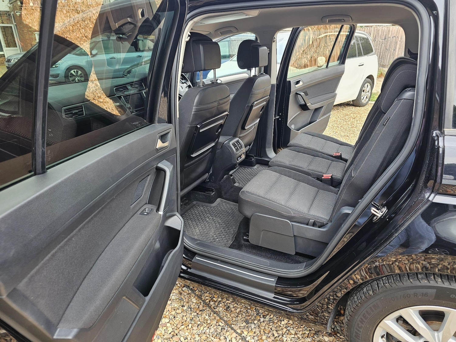 Used Volkswagen Touran 2025 for sale - 76993931: Photo 41