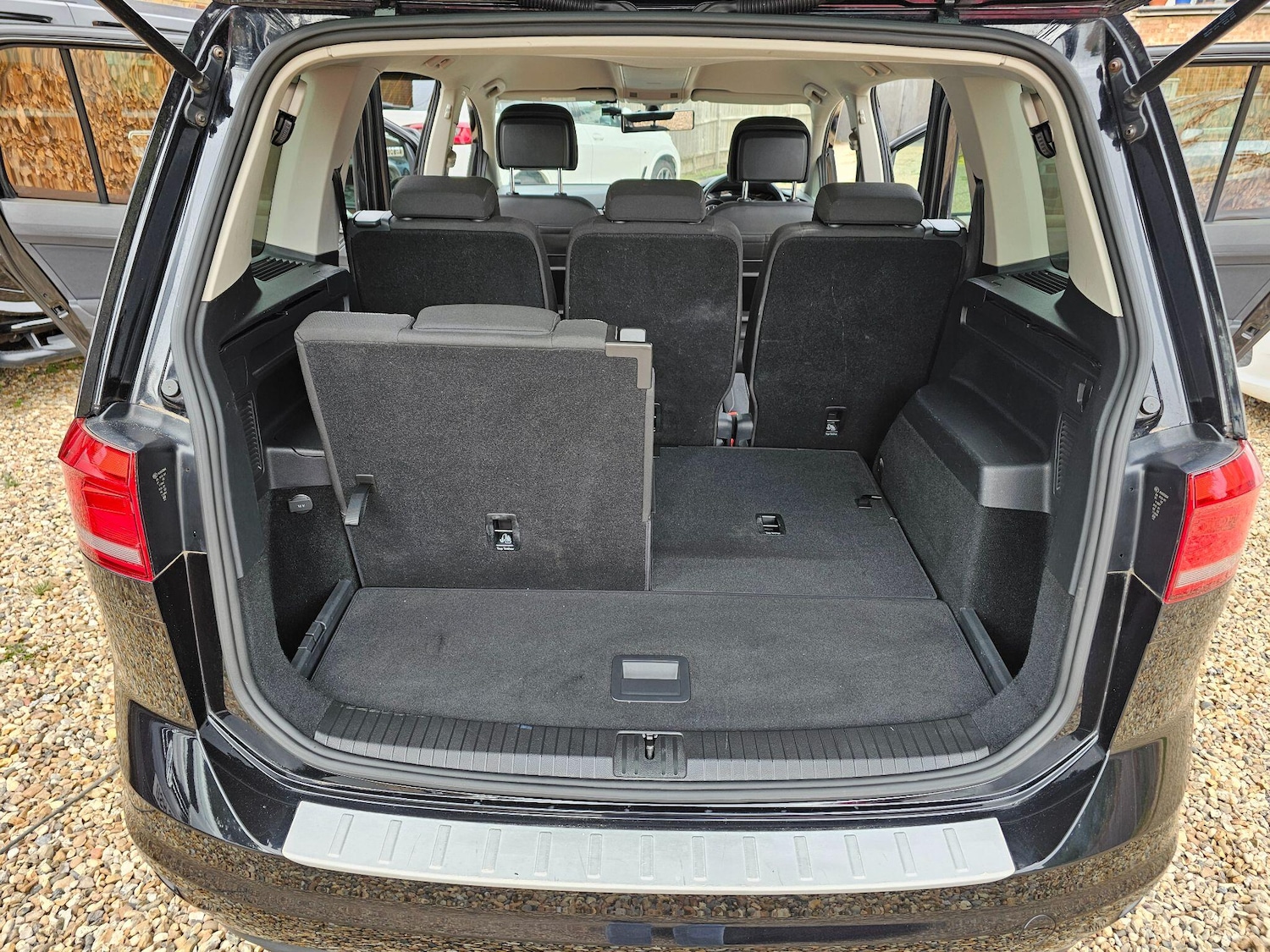 Used Volkswagen Touran 2025 for sale - 76993931: Photo 57